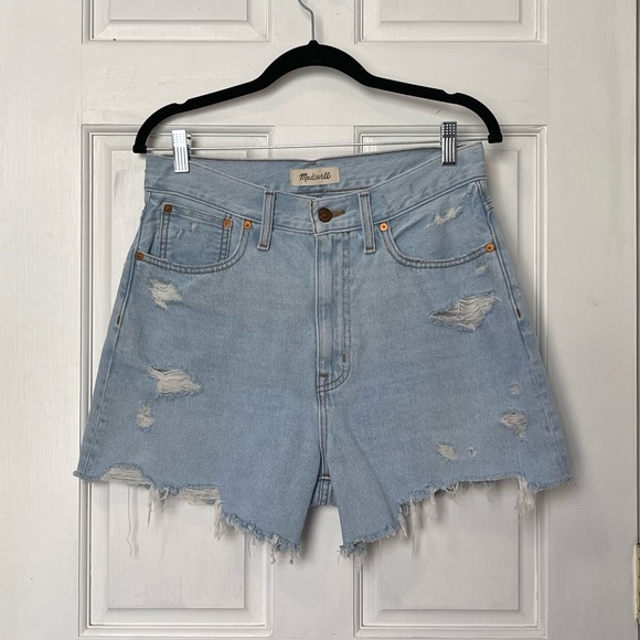 🔸Host Pick🔸Madewell | The momjean denim shorts - Picture 6 of 10